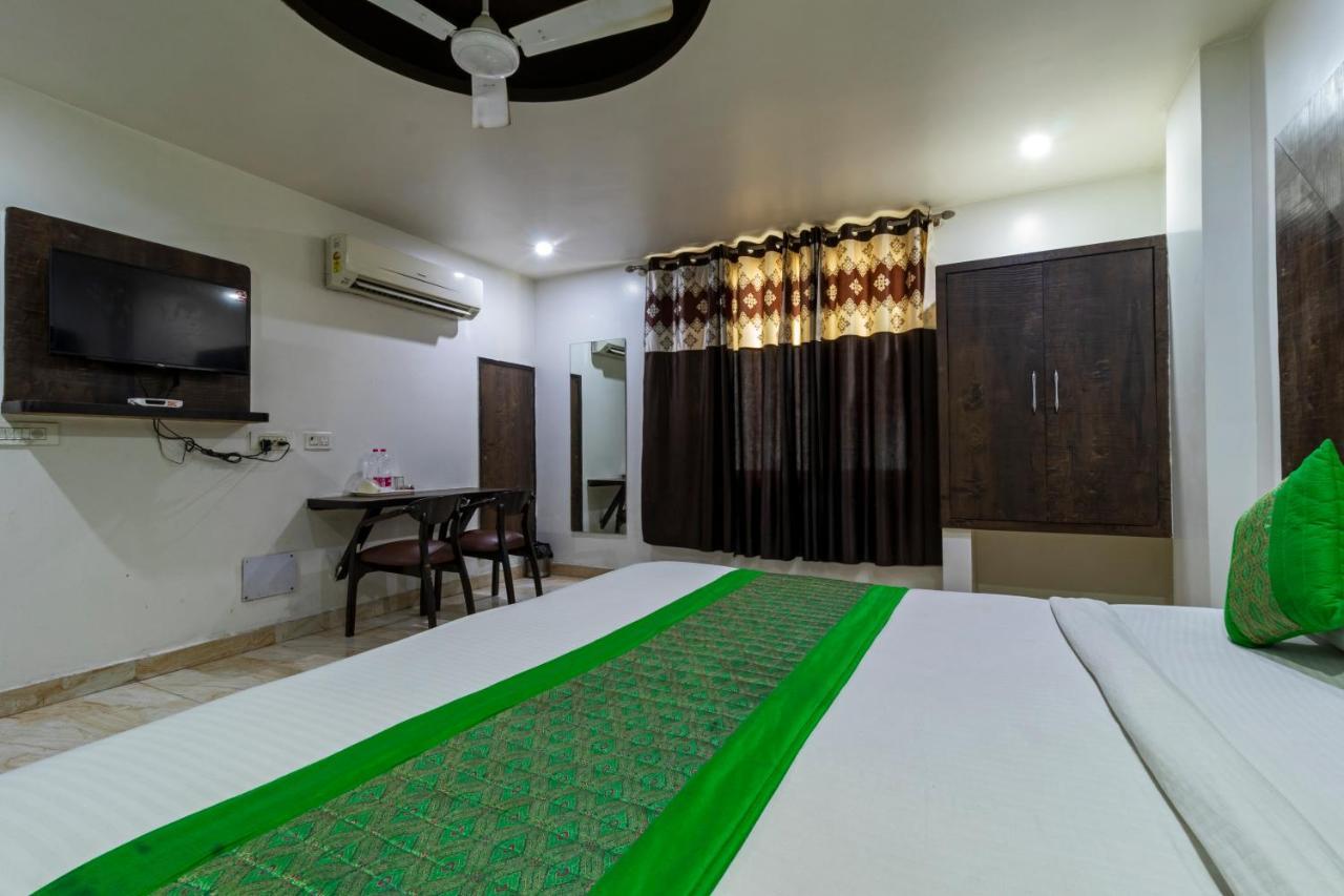 Hotel The Amour Dx Near Igi Airport Delhi New Delhi Exterior foto